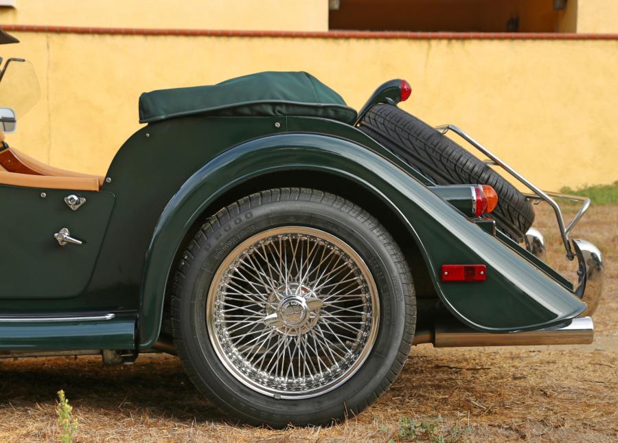 Детали экстерьера Morgan Roadster 2005 года  (фото 61 из 146)